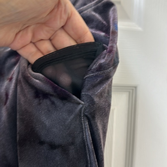 LIKE NEW! Lululemon Ready to Crush High-Rise Jogger Crop - Picture 9 of 16